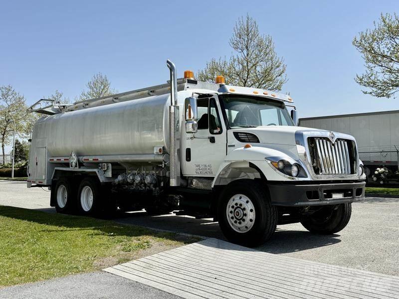 International 7500 Cisternové nákladné vozidlá