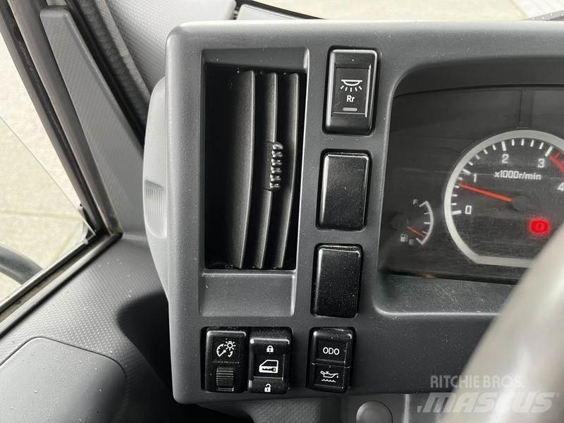 Isuzu NPR Dodávky