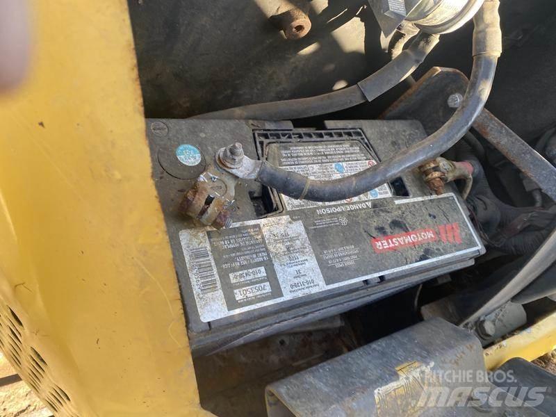 Komatsu PC55MR2 Pásové rýpadlá