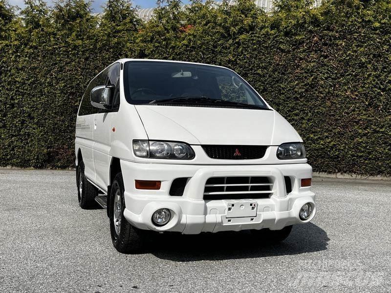 Mitsubishi Delica Automobily