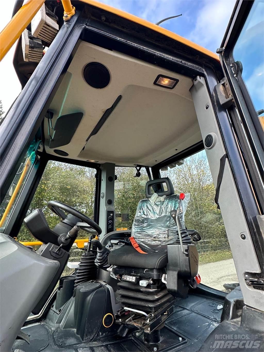 JCB 3cx Stavebníctvo - ostatné