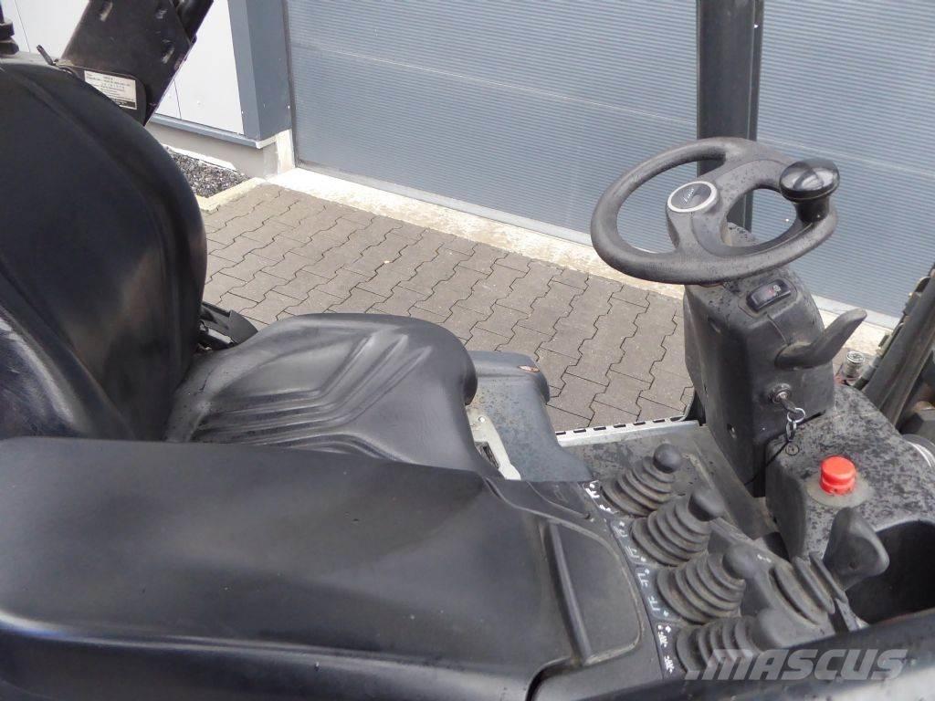 Linde E16-02 Akumulátorové vozíky