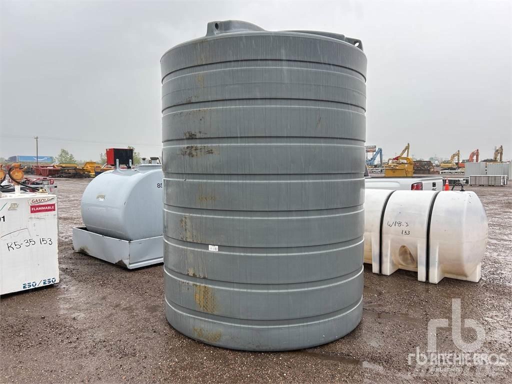  3000 gal Poly Stavebníctvo - ostatné