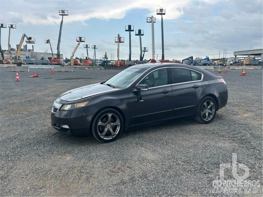 Acura TL Automobily