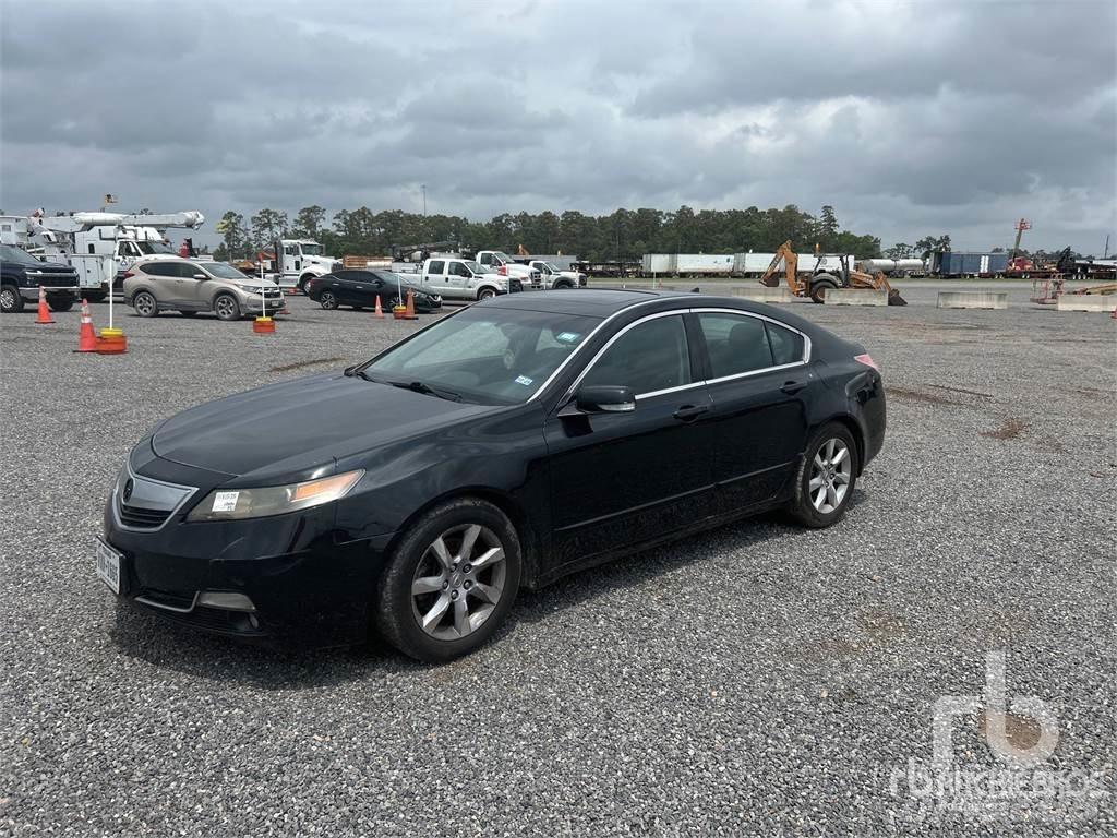 Acura TL Automobily