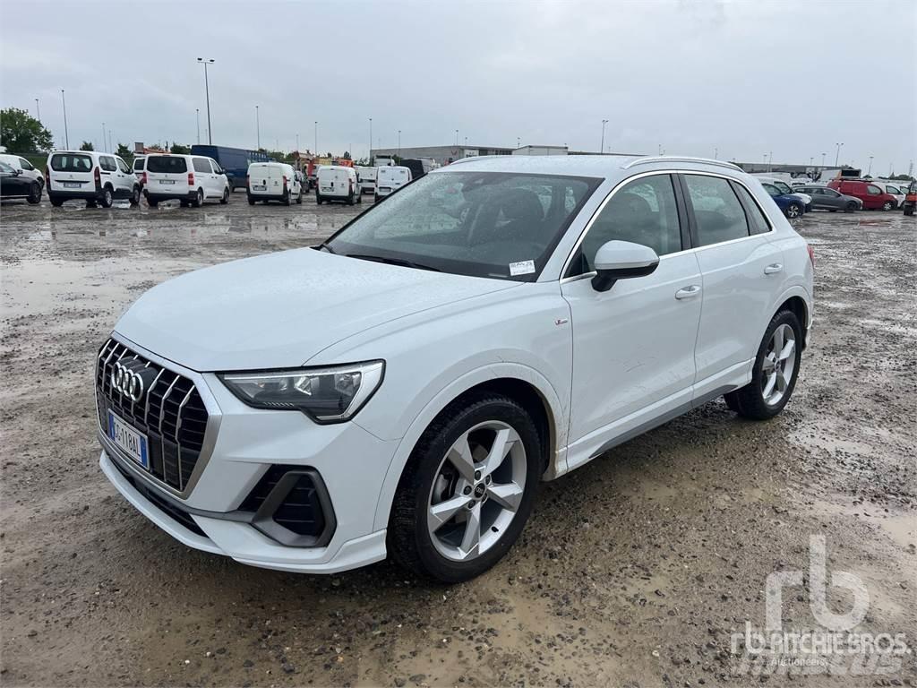 Audi Q3 Automobily