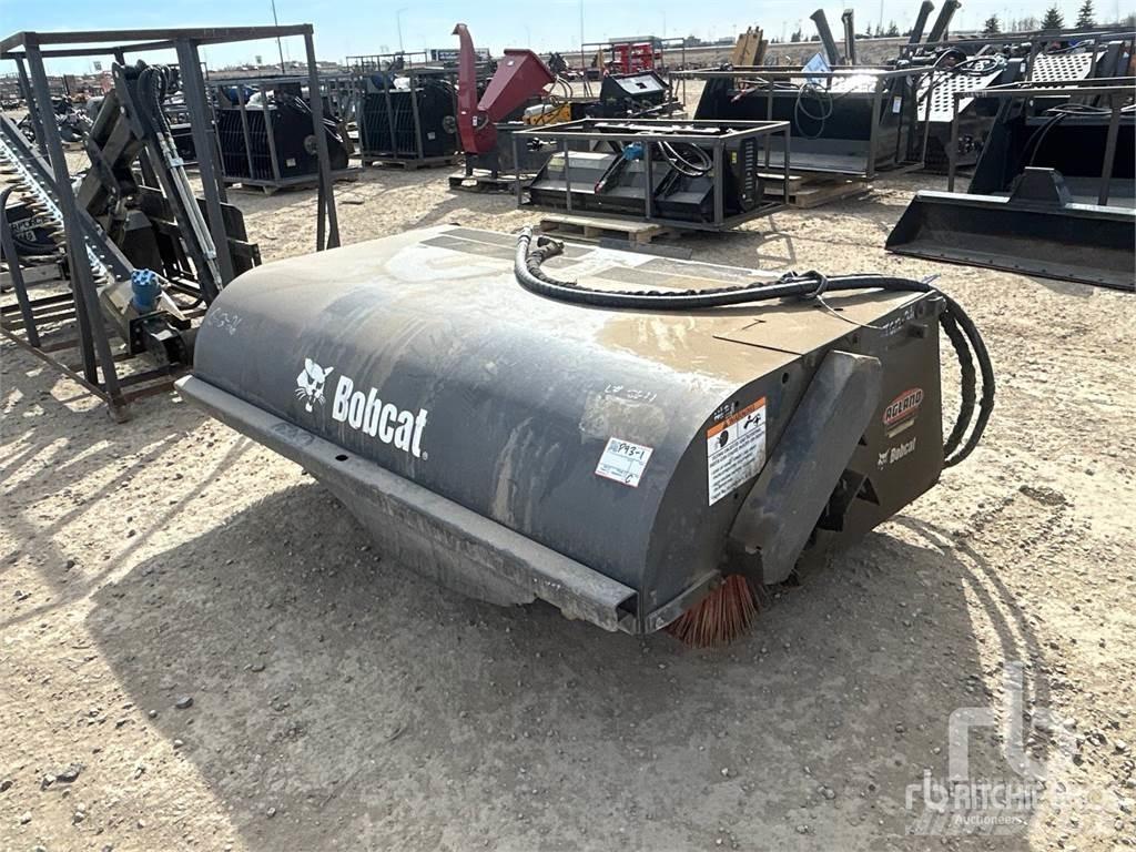 Bobcat 72 Zametacie kefy