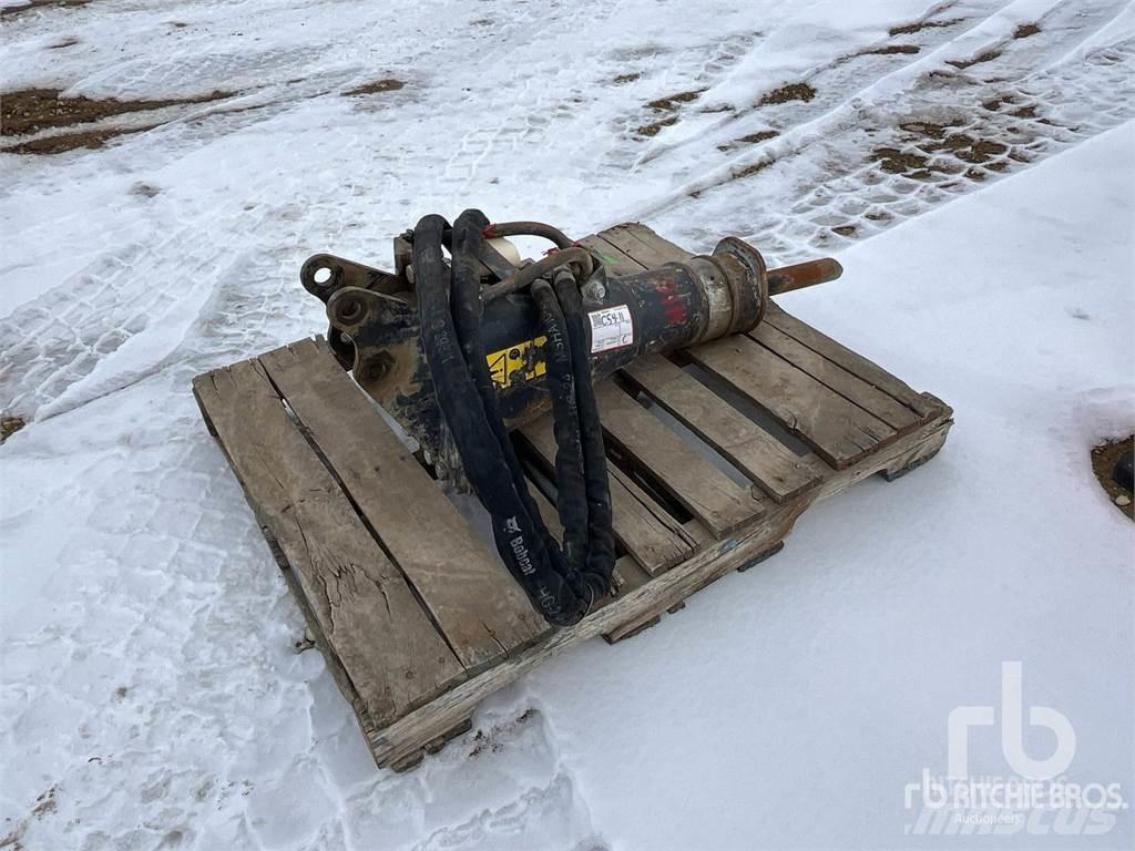 Bobcat HB680 Búracie kladivá / Zbíjačky
