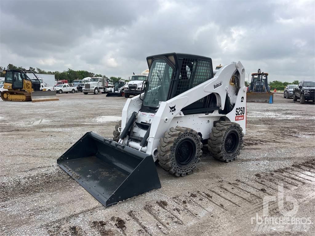Bobcat S250 Šmykom riadené nakladače