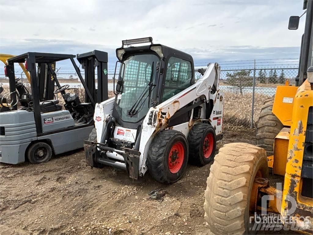 Bobcat S590 Šmykom riadené nakladače
