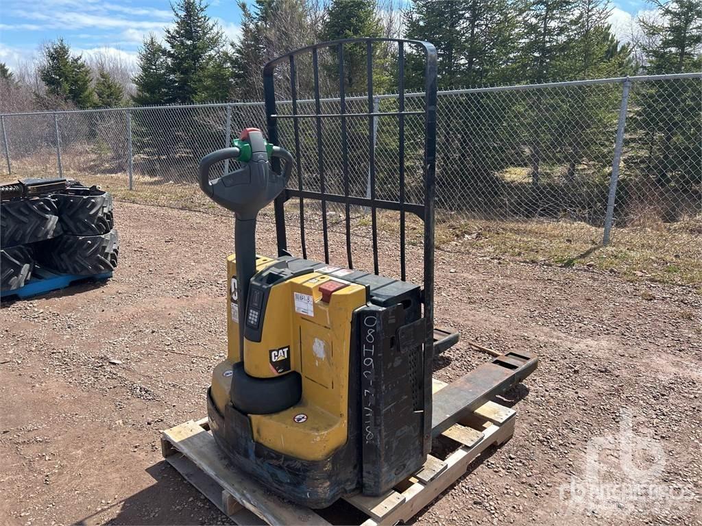 CAT 2WPL4500 Paletové regály