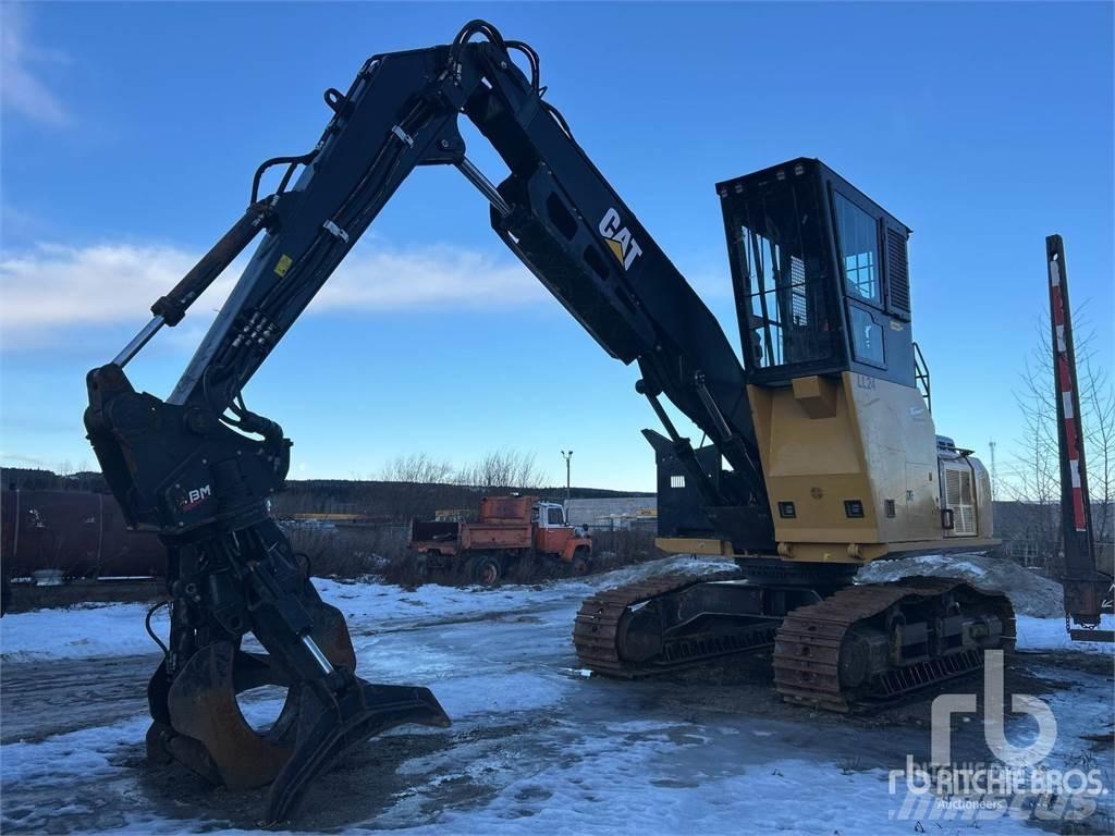 CAT 558LL Lesné nakladače