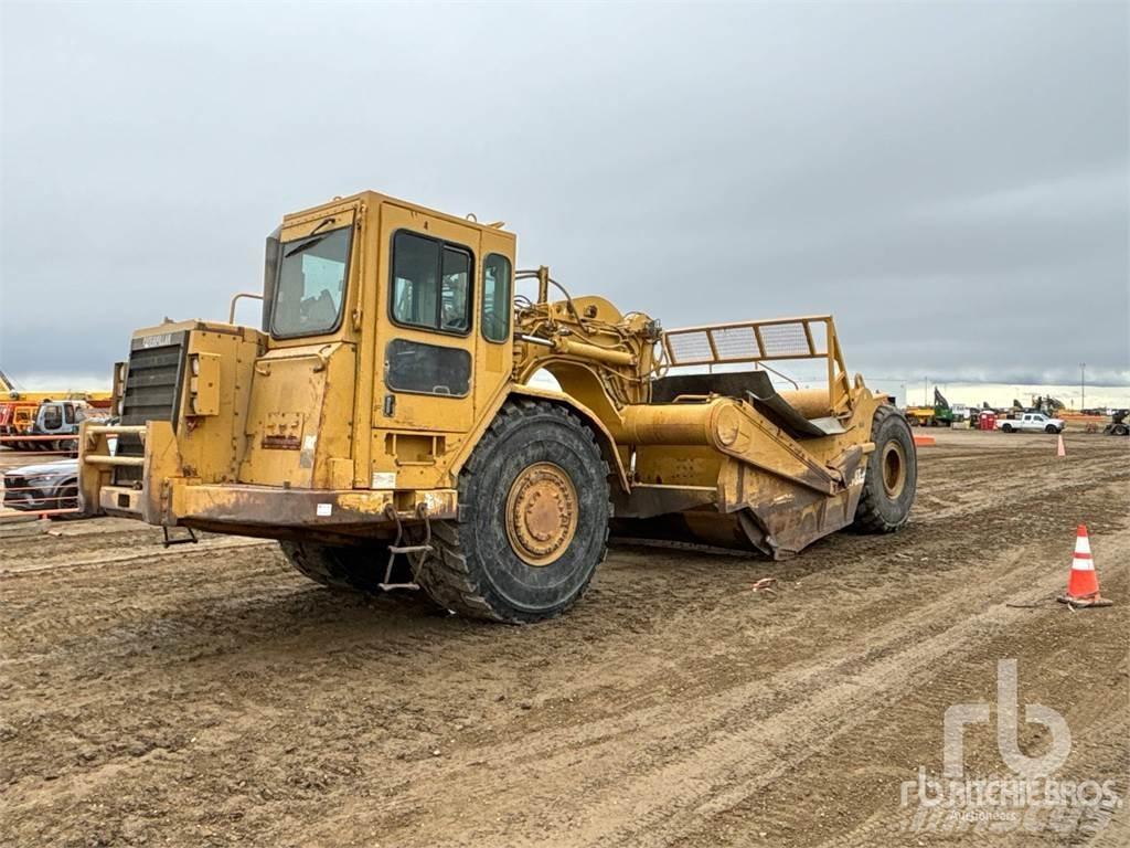 CAT 621F Skrejpre