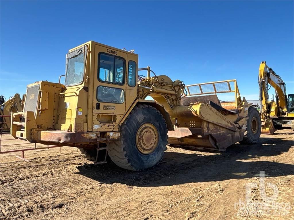 CAT 621F Skrejpre