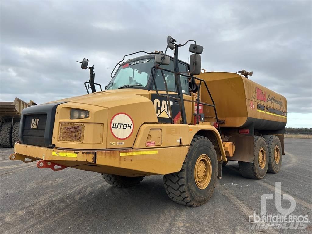 CAT 730C2 Cisterny na vodu