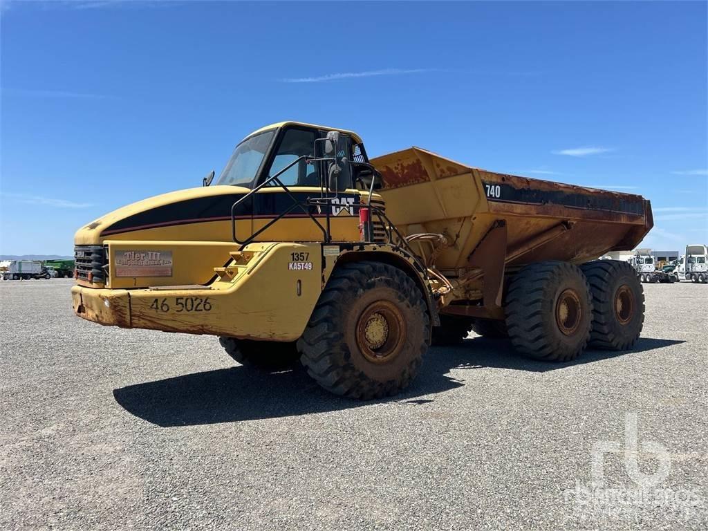 CAT 740 Kĺbové nákladné autá