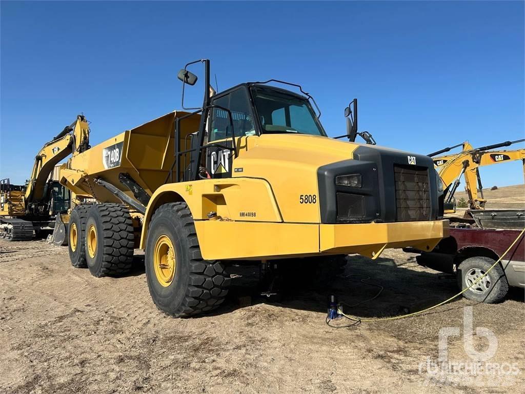 CAT 740B Kĺbové nákladné autá