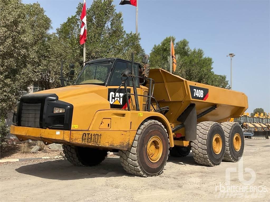 CAT 740B Kĺbové nákladné autá