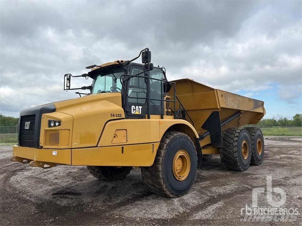 CAT 745 Kĺbové nákladné autá