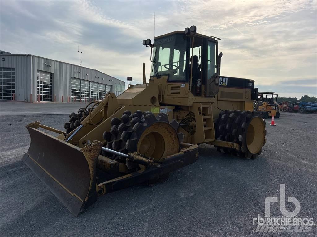 CAT 815F Skládkové kompaktory