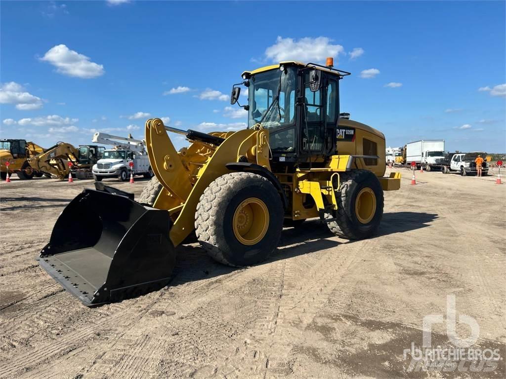CAT 926M Kolesové nakladače