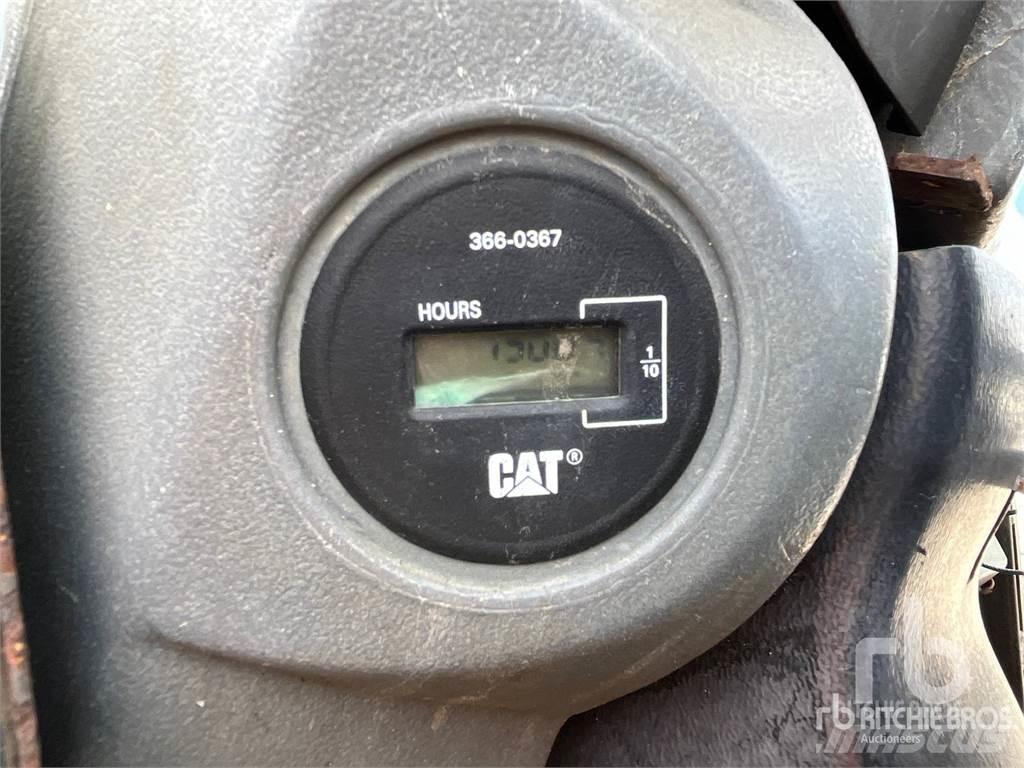 CAT 928G Kolesové nakladače