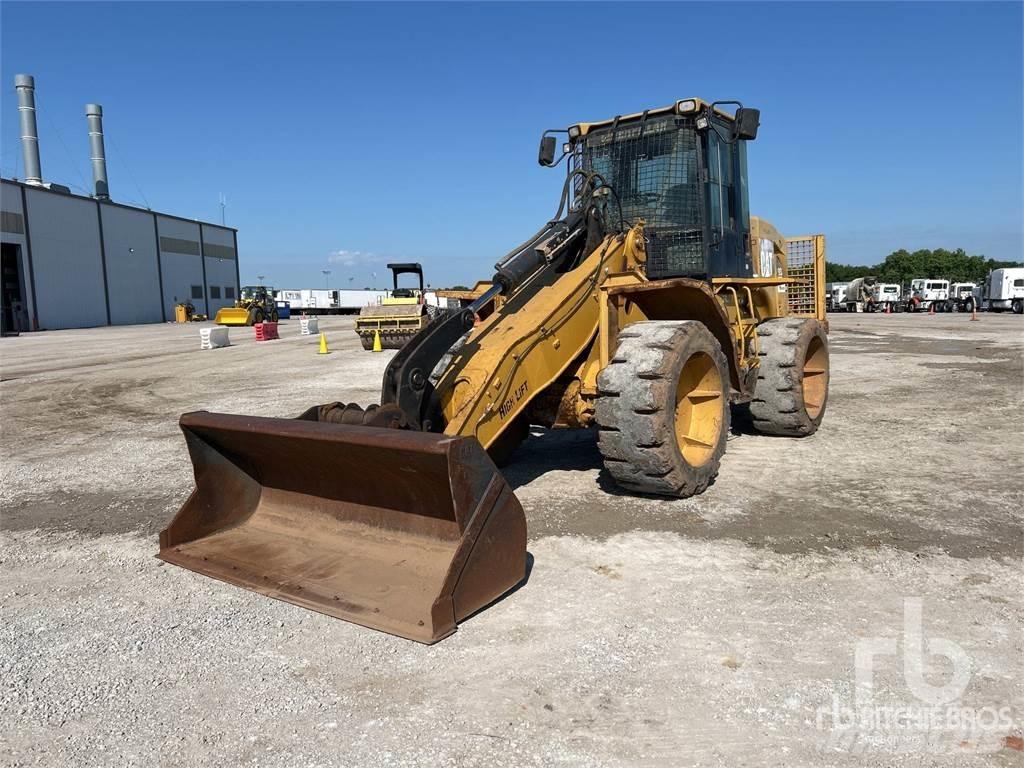 CAT 930G Kolesové nakladače