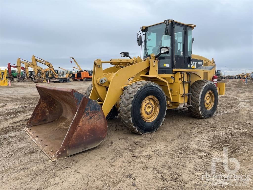 CAT 938H Kolesové nakladače