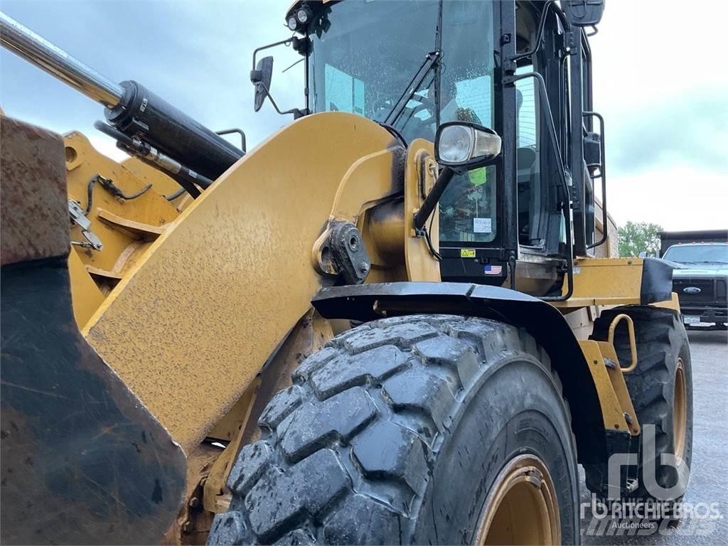 CAT 938M Kolesové nakladače