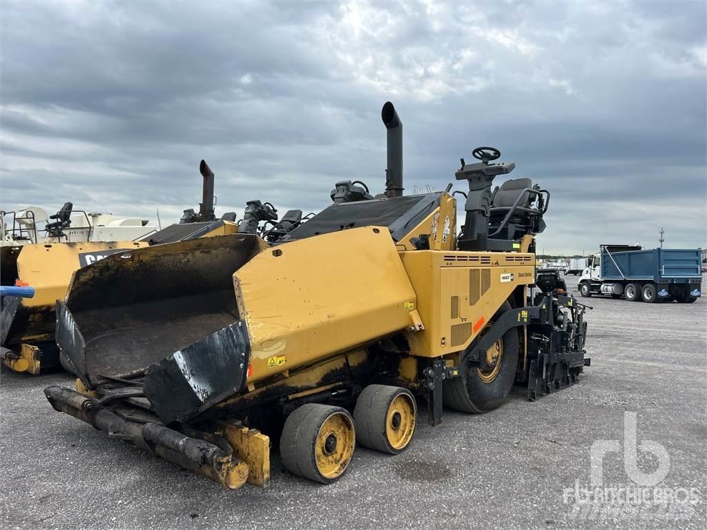 CAT AP1000F Finišéry