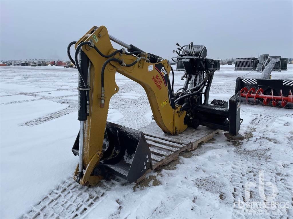 CAT BH160 Hĺbkové lopaty