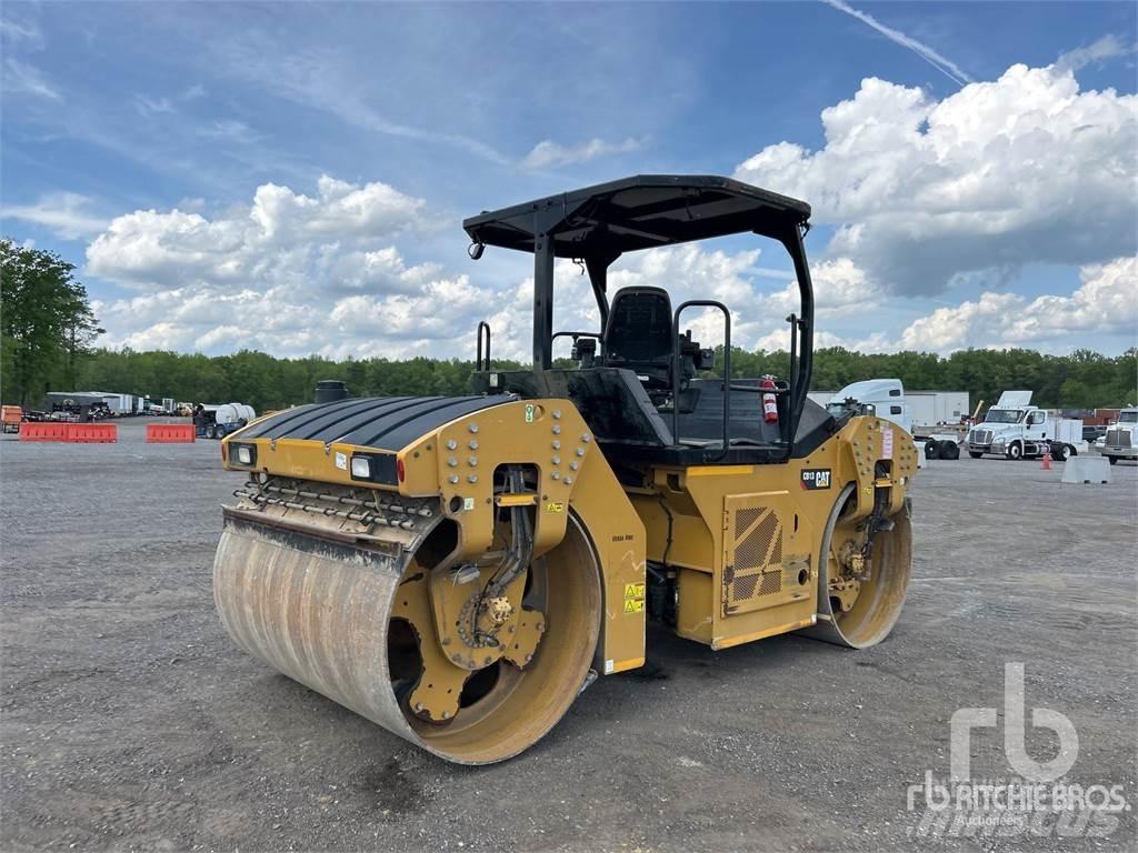CAT CB13 Tandemové valce
