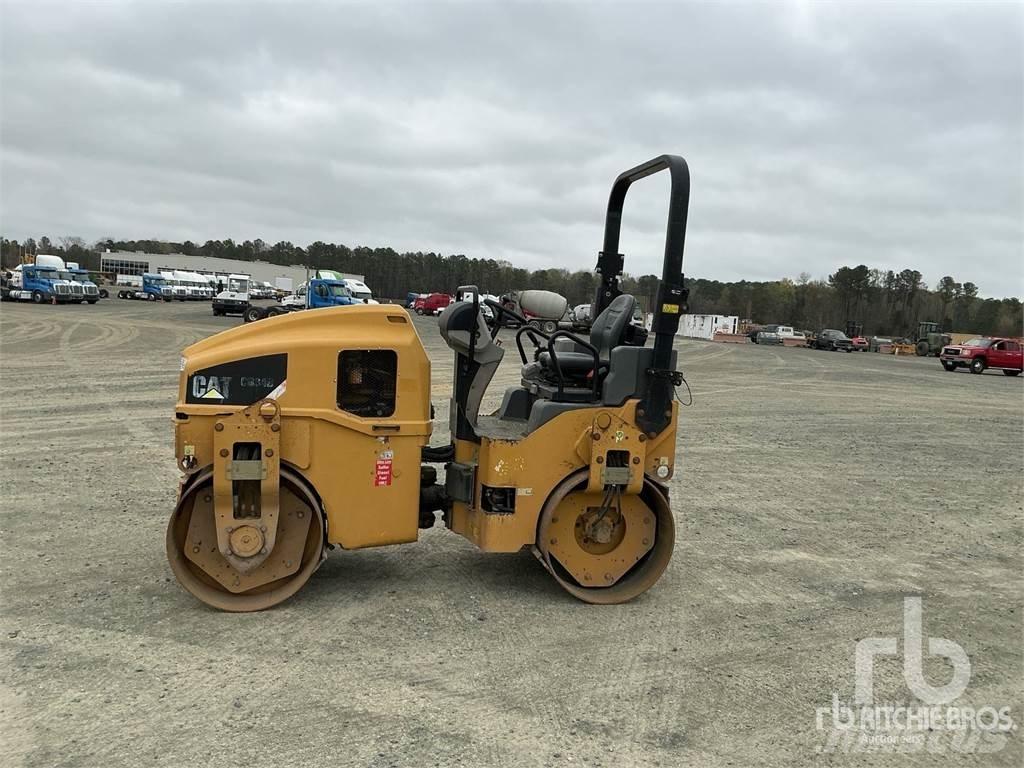 CAT CB34B Tandemové valce