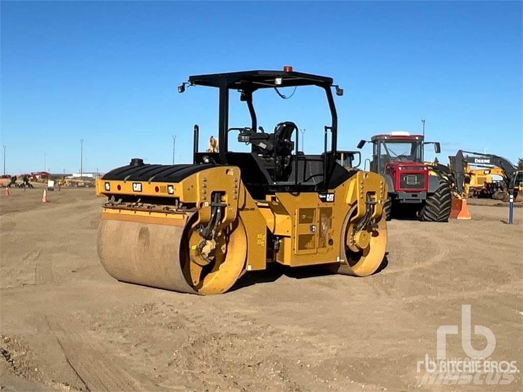 CAT CB54B Tandemové valce