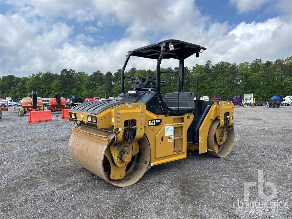 CAT CB8 Tandemové valce