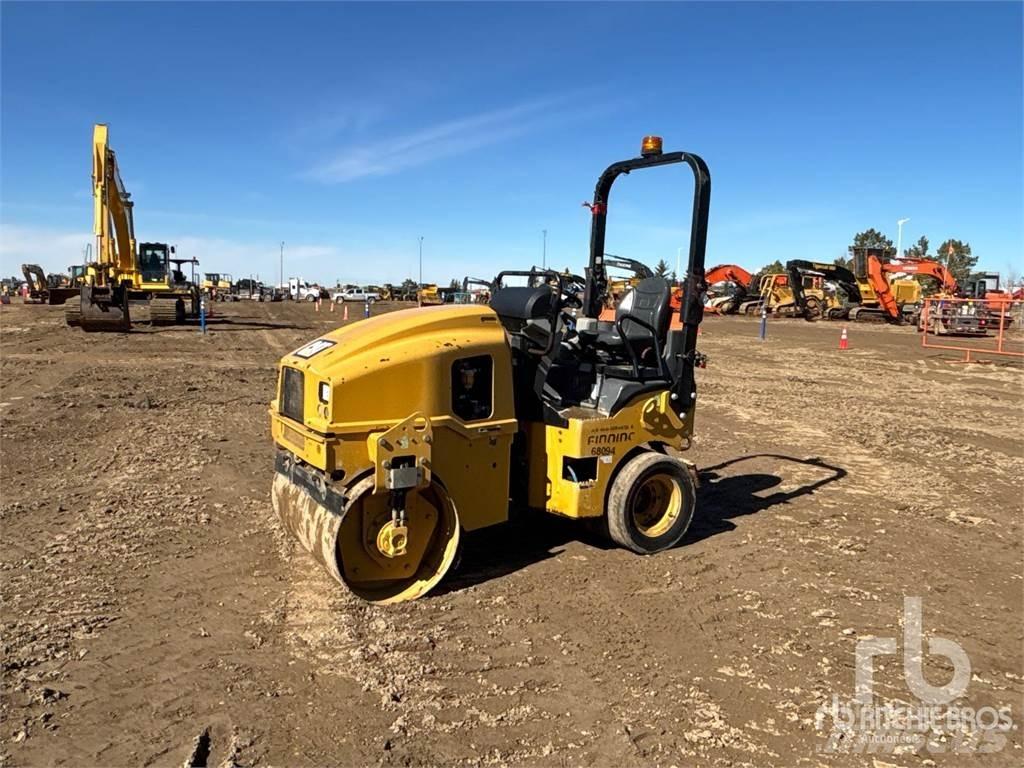 CAT CC24B Tandemové valce