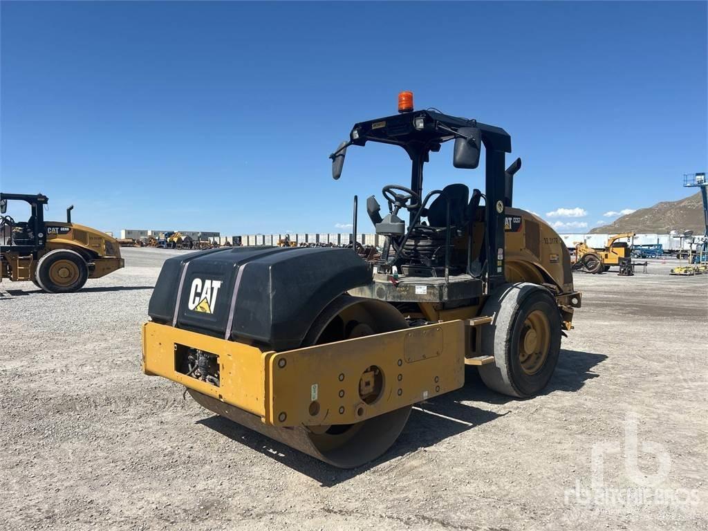 CAT CCS7 Tandemové valce