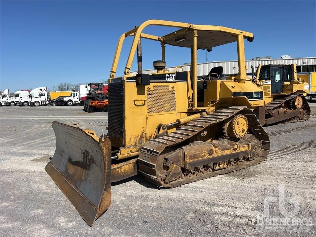 CAT D5MXL Pásové dozéry