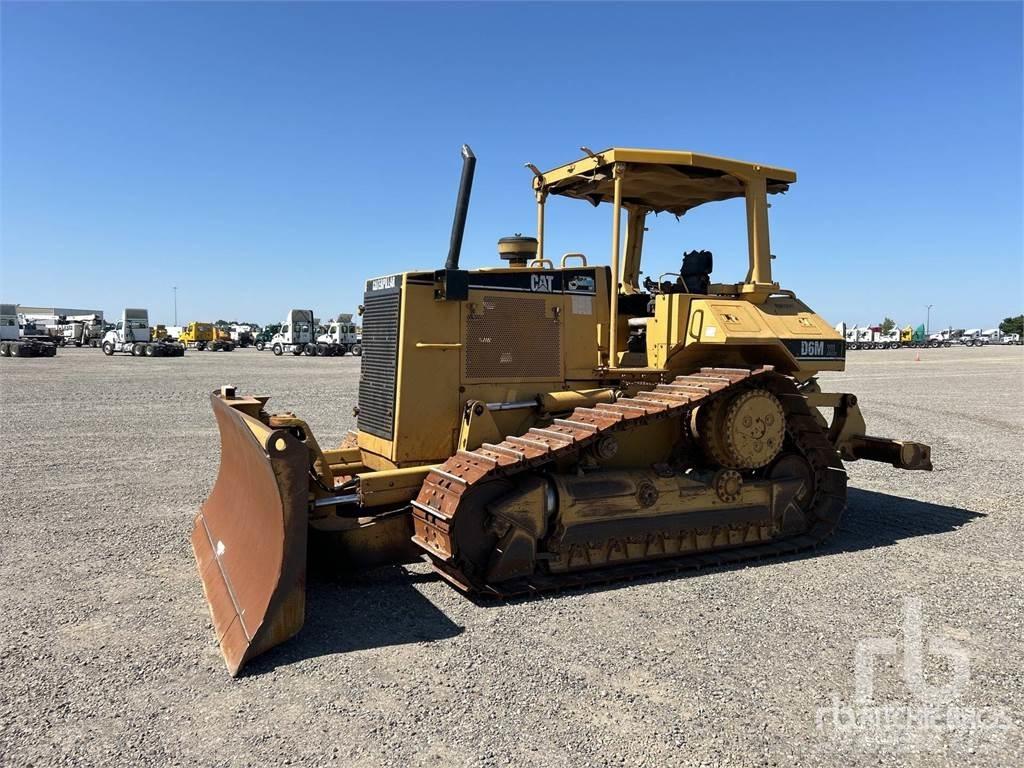 CAT D6M XL Pásové dozéry