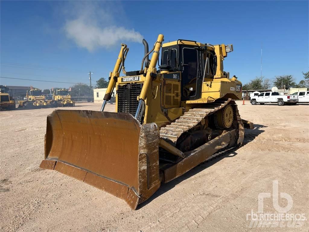 CAT D6T XL Pásové dozéry