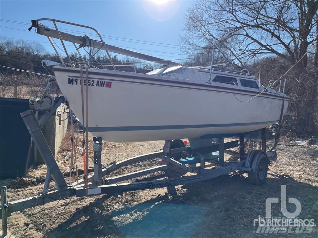  CATALINA C22 Pracovné lode, bárky a pontóny