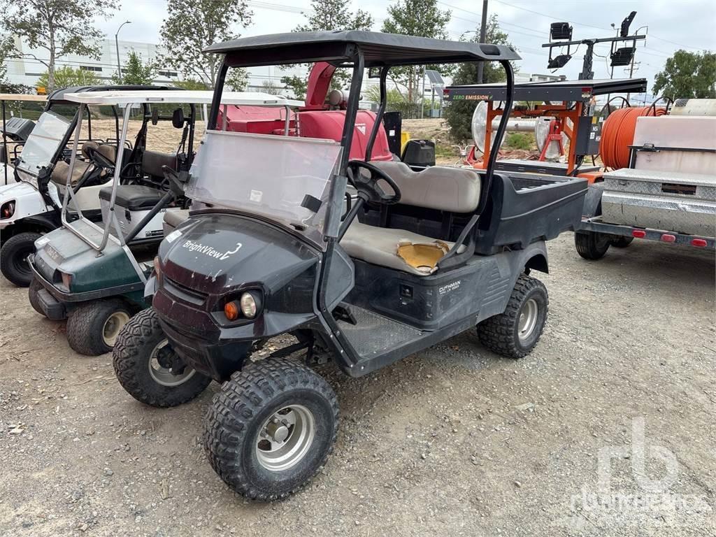 Cushman Ride-On Golfové vozíky