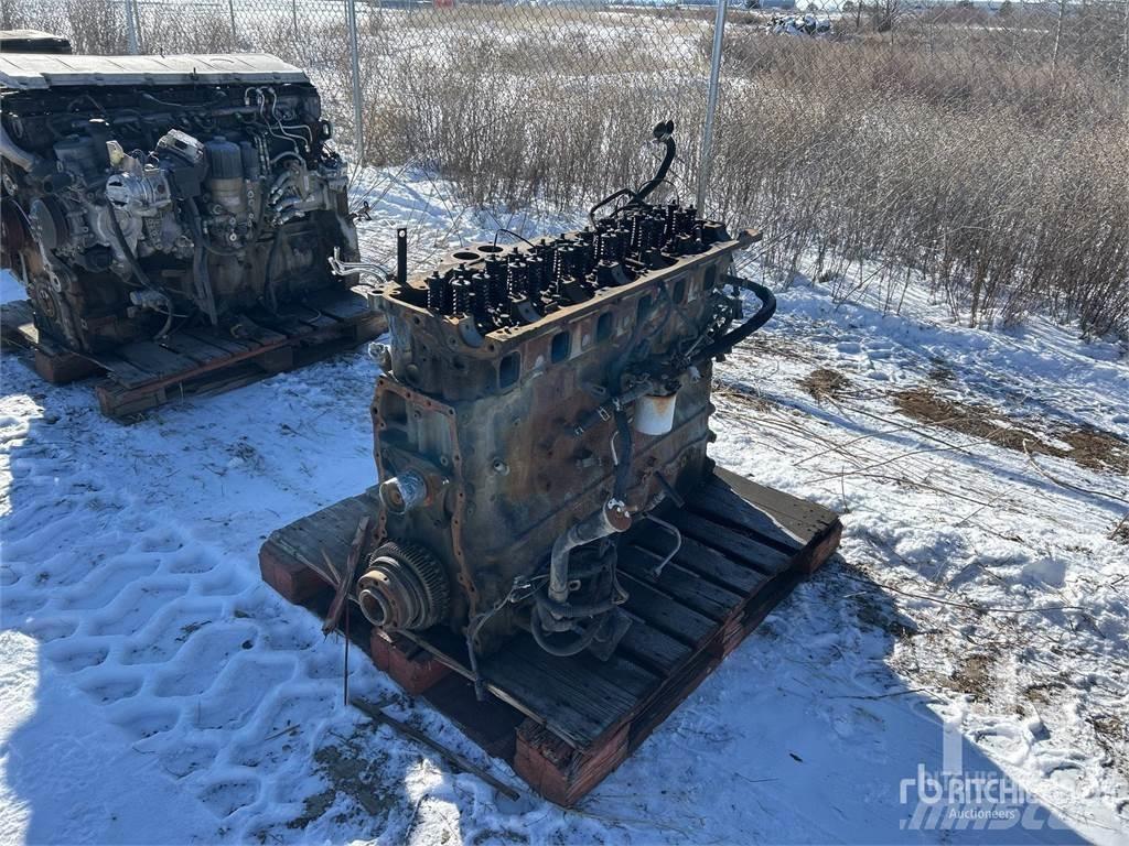 Detroit DD15 Motory