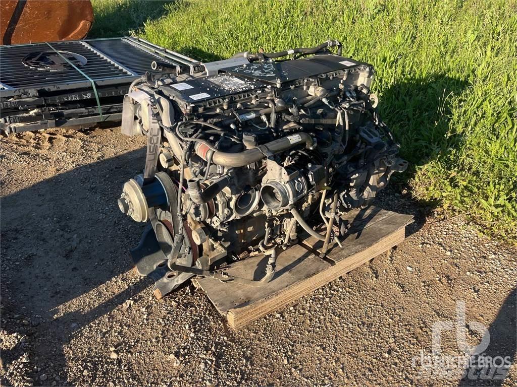 Detroit DD15 Motory