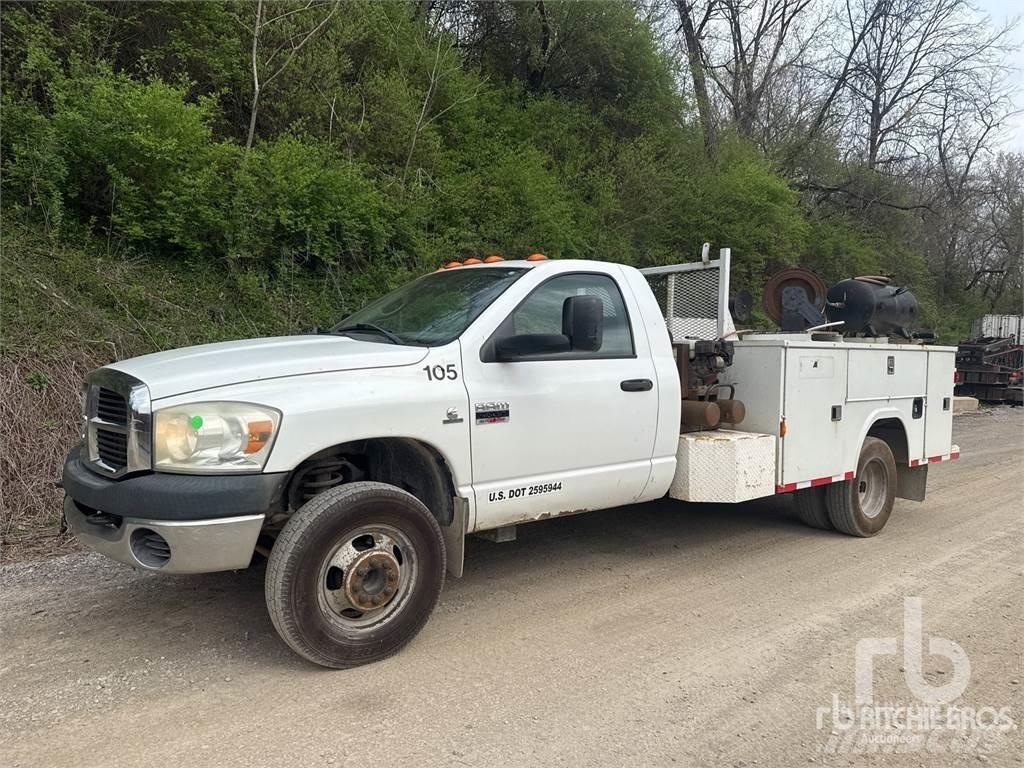 Dodge 3500 Komunálne / Multi-úžitkové vozidlá