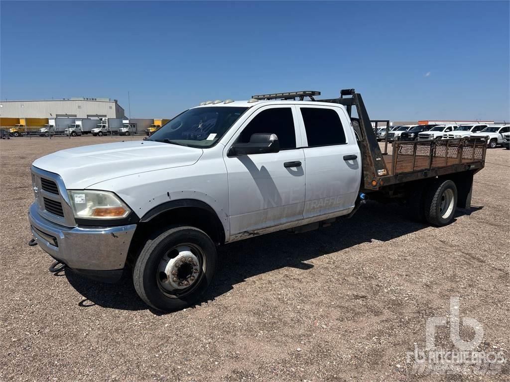 Dodge 4500 Plošinové nákladné automobily/nákladné automobily so sklápacími bočnicami