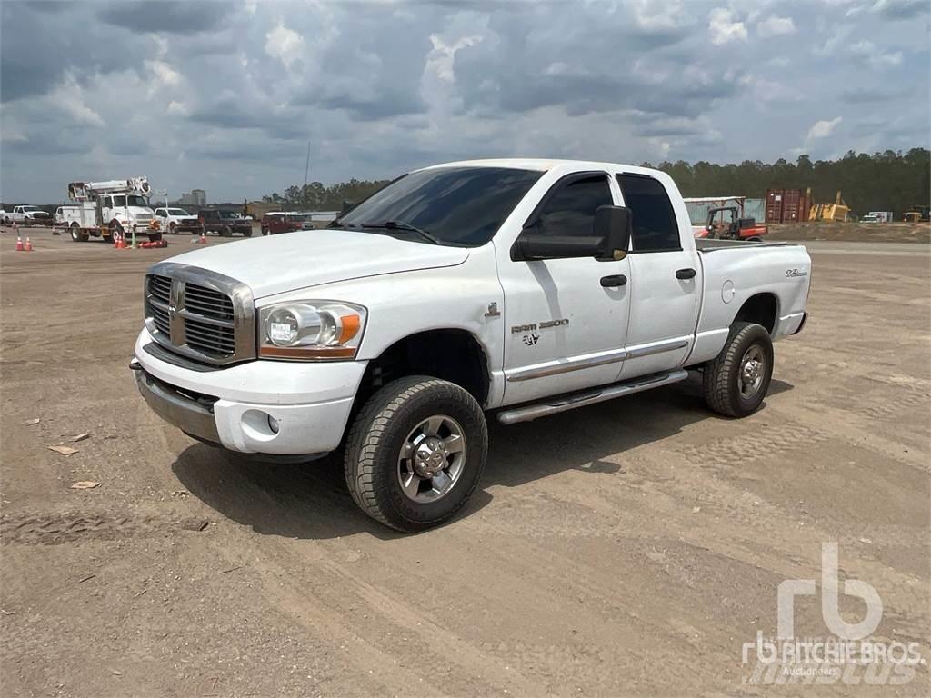 Dodge RAM 2500 Nakladacia/sklápacia bočnica