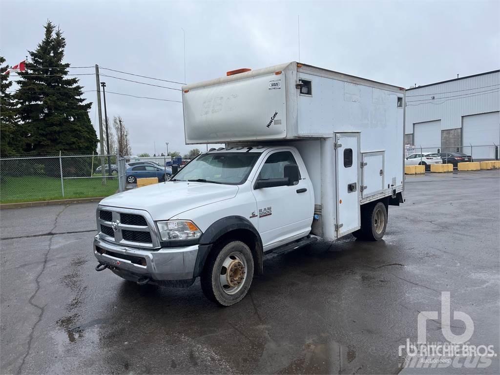 Dodge RAM 5500 Komunálne / Multi-úžitkové vozidlá