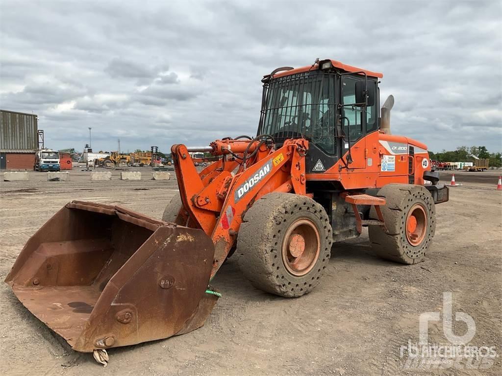 Doosan DL200-5 Kolesové nakladače