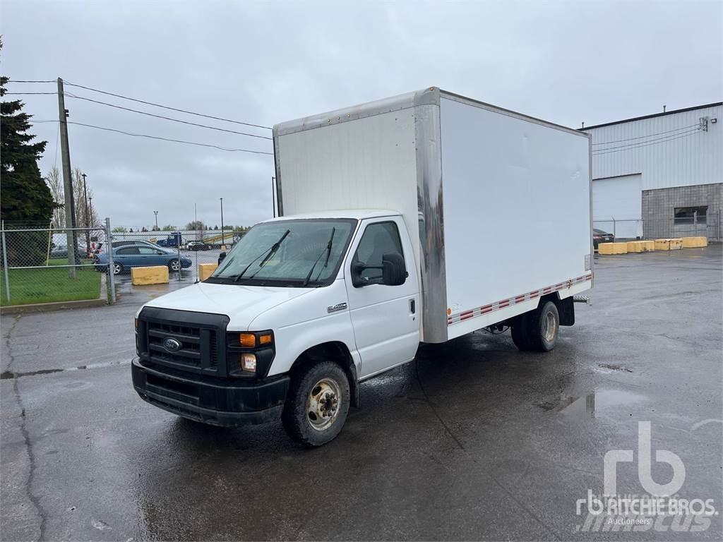 Ford E-450 Dodávky